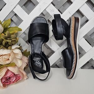 Vince Camuto Black Leather Sandals with Platform Sole Size 8